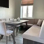 Stylish شقة